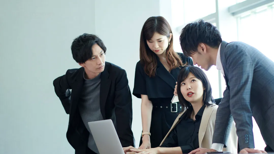 La brecha entre la IA y la cultura laboral el desafío que las empresas deben enfrentar ahora